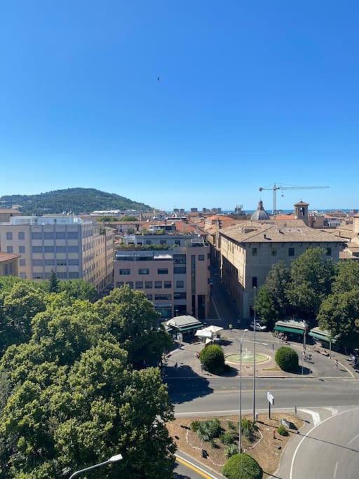 Appartement Matteotti28 à Pesaro Extérieur photo